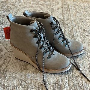 TOMS heel-wedge booties